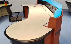 機房控制臺一般放什么設備？