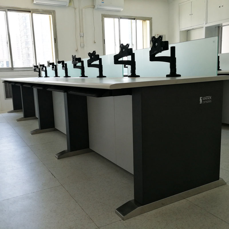 中控室電腦監控臺